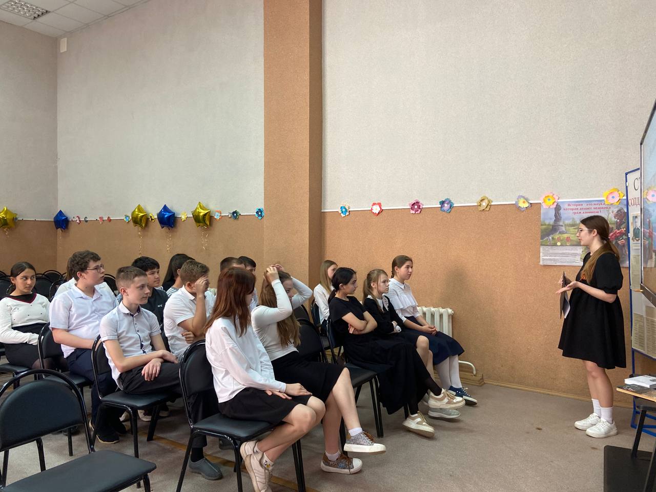 _3_06.05.2025_Час_памяти_Гвоздики_памяти.jpg