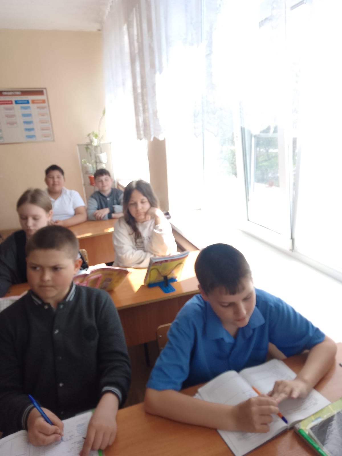 _3_14.04.2025_Беседа_Не_засоряй_свой_организм_в_Верхнесеребряковском_отделе.jpeg