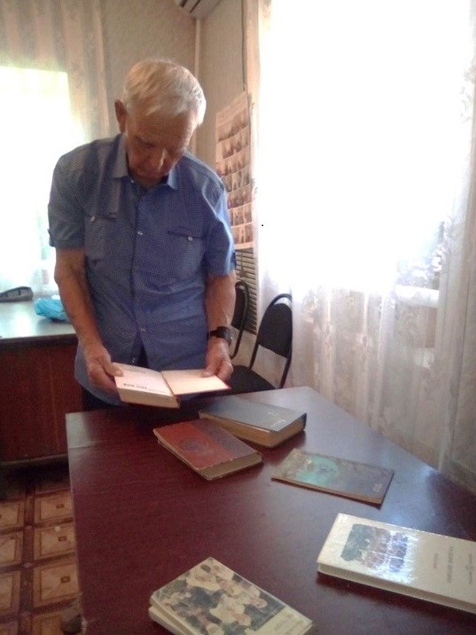 19.07.2019 литерат обозрение Книги писателя2
