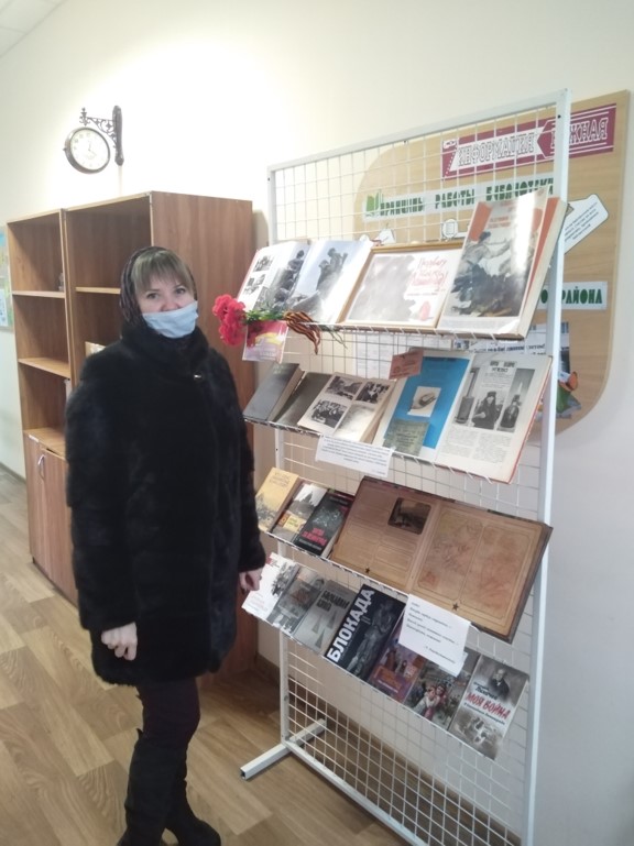 26.01.2021ЦБкнижная выставка Подвигу твоему Ленинград2