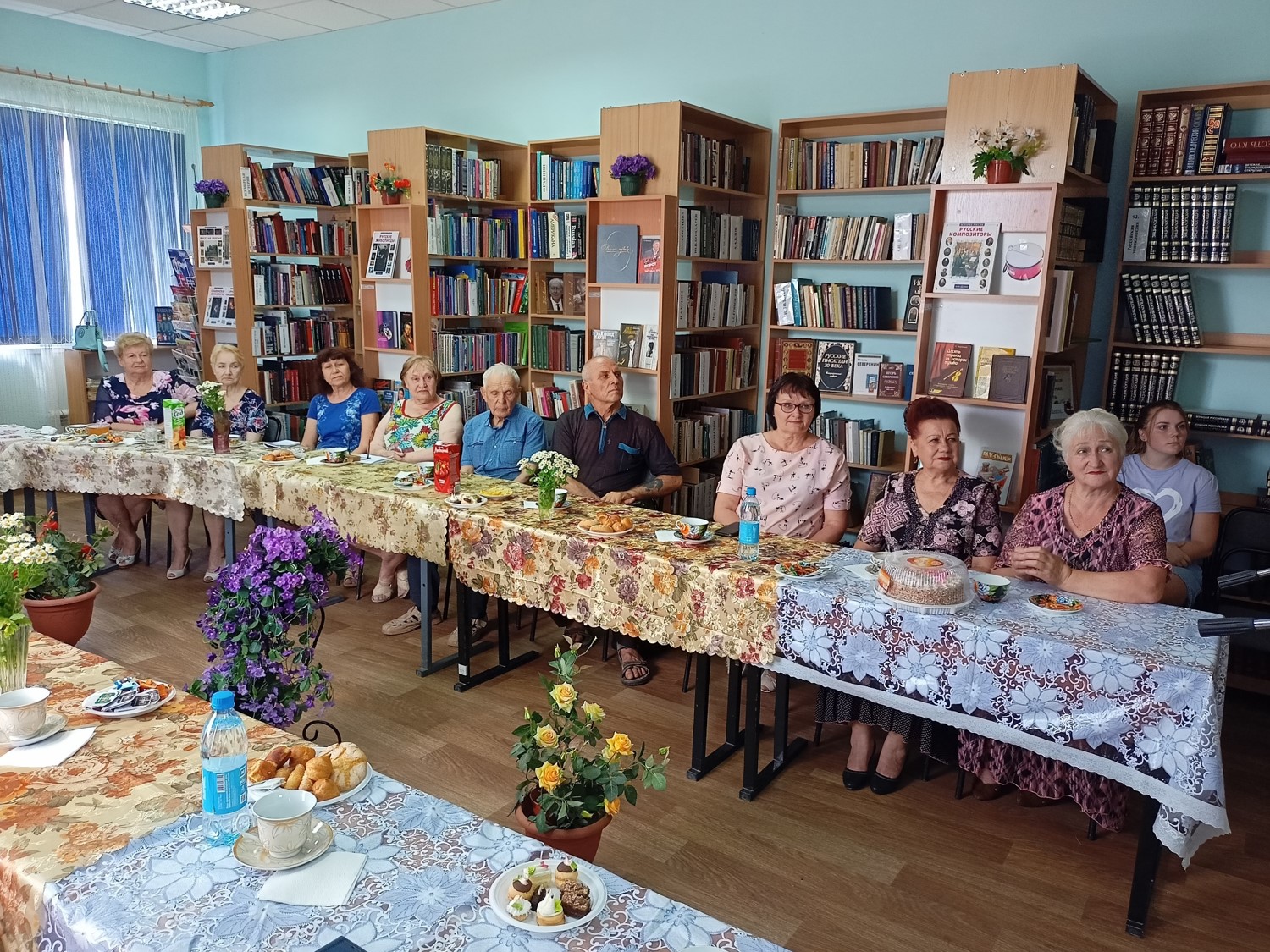 Фото 12 16.06.22 Встреча за круглым столом В этих страницах наши жизни. ЦБ