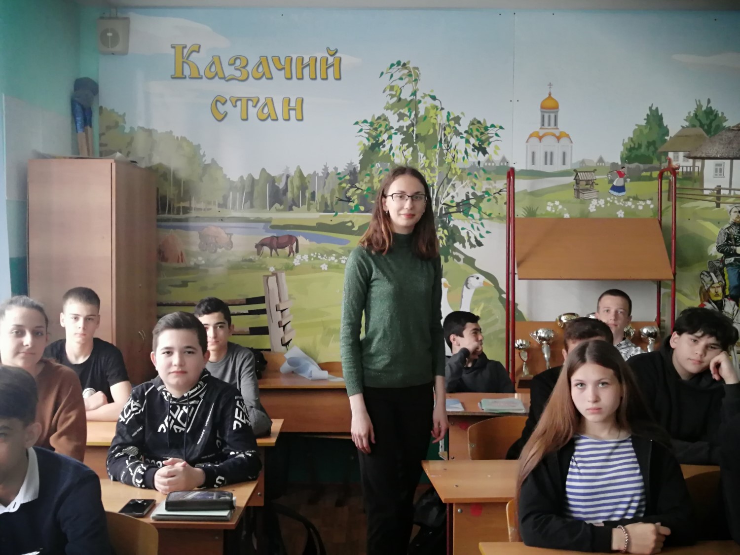 Фото 2. 13.04.22 Историческая викторина Дон родной край казачийЦБ