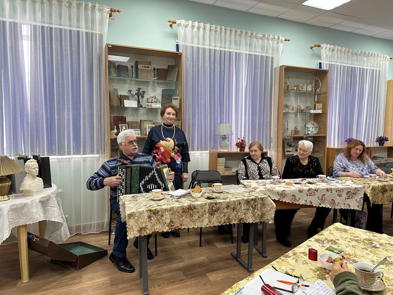 Фото 4. 18.02.2023 Час поэзии Поэтические голоса родного края. ЦБ