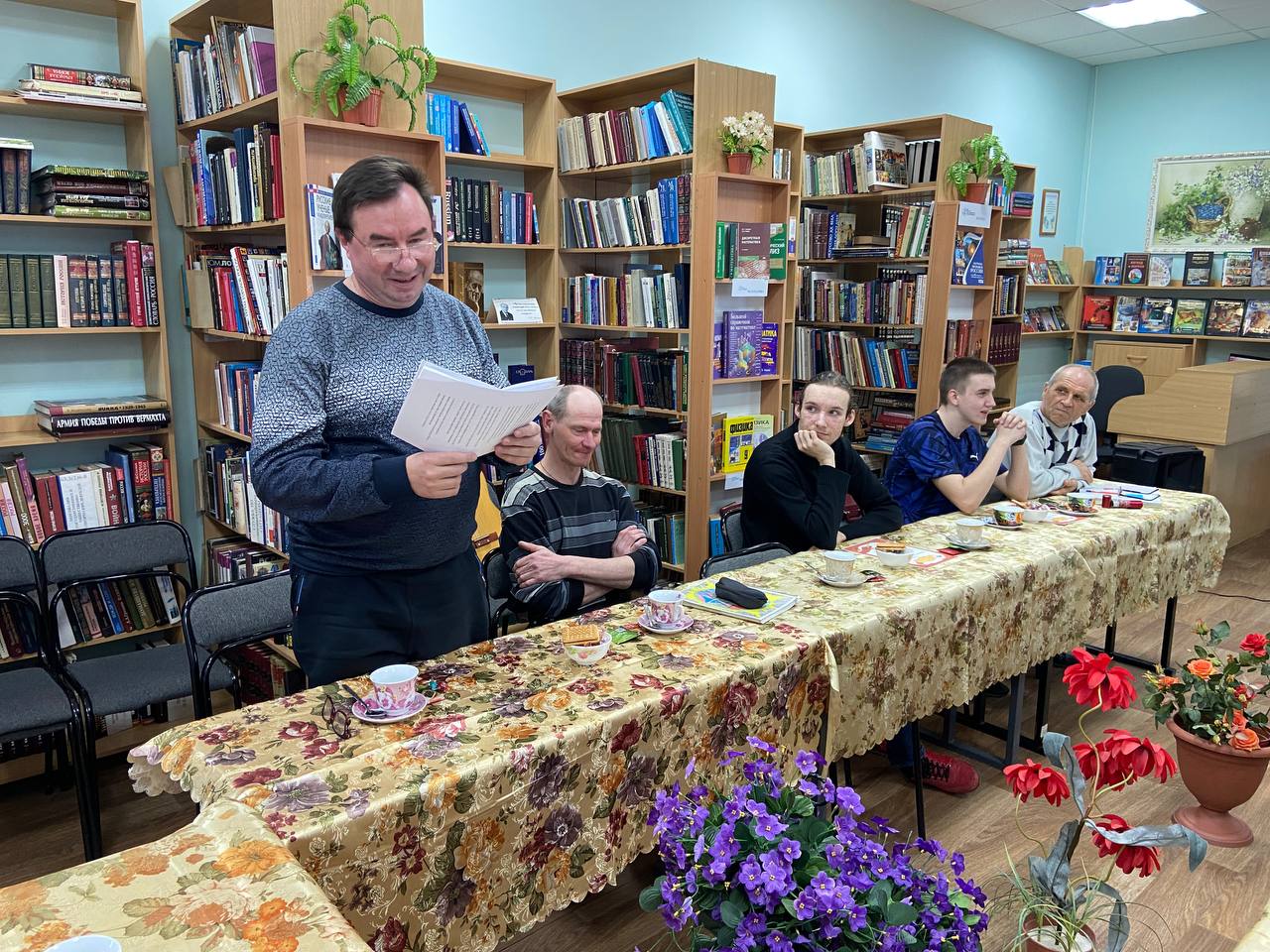 Фото 4. 25.03.2023 Литературный вернисаж Стихов пленительные строки. ЦБ