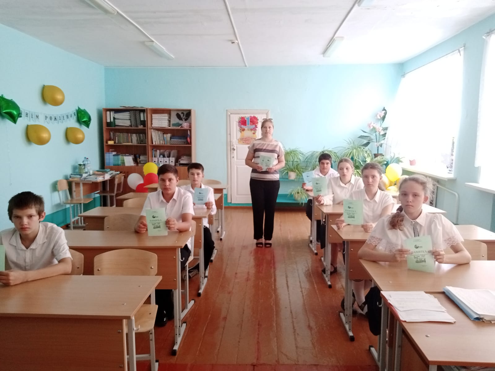 Фото 4. 03.09.2024 Урок реквием Вечная память скорбный Беслан в Первомайском отделе