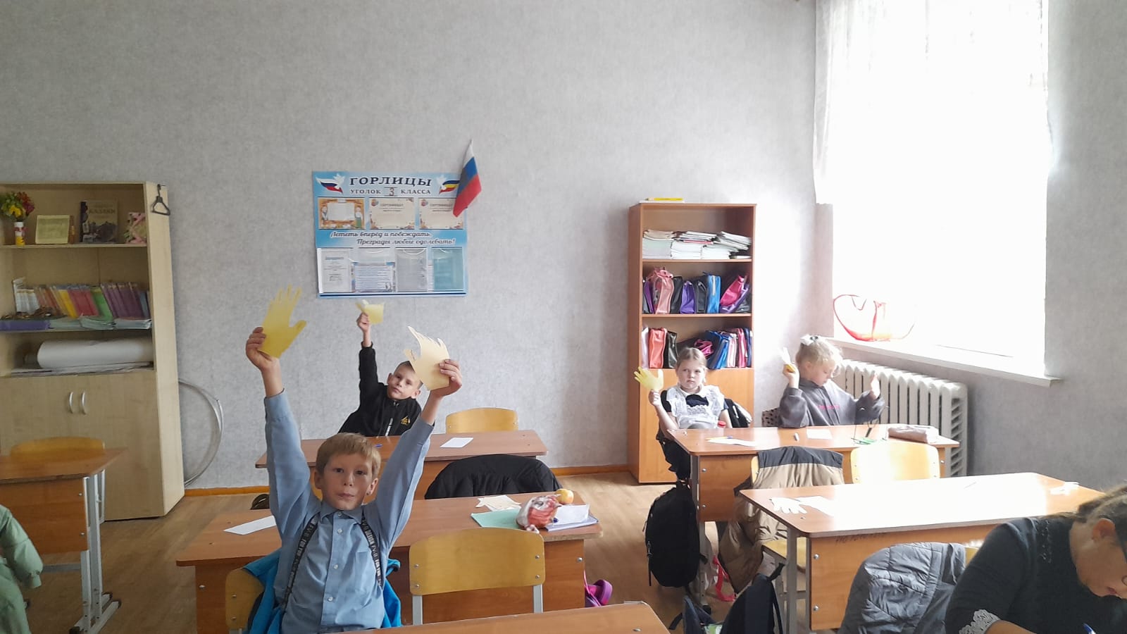 Фото 2. 06.11.2024 Беседа Нам в конфликтах жить нельзя возьмемся за руки друзья в Кутейниковском отделе
