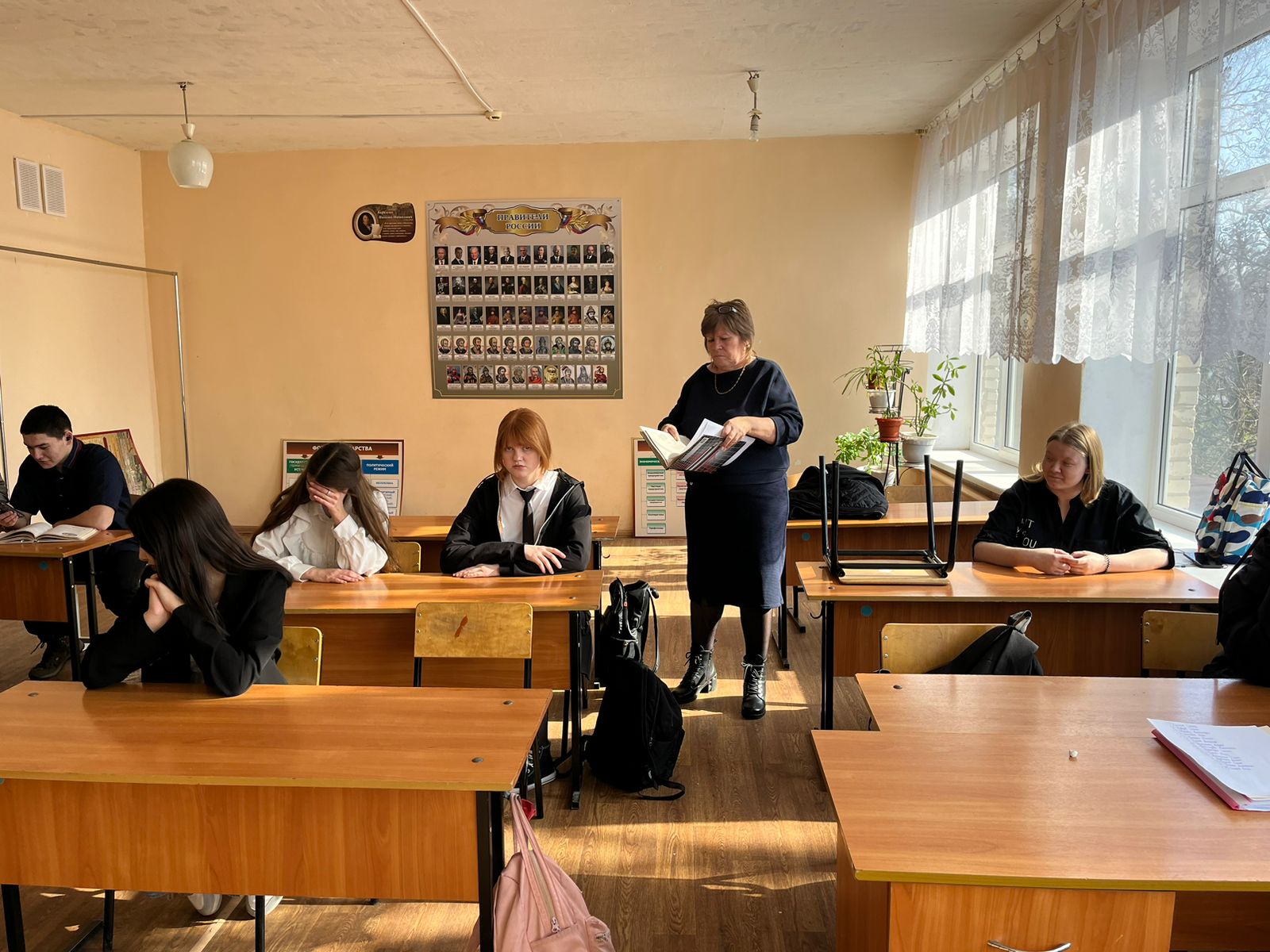Фото. 15.02.2024 Беседа Земля наш общий дом нам его беречь в Верхнесеребряковском отделе