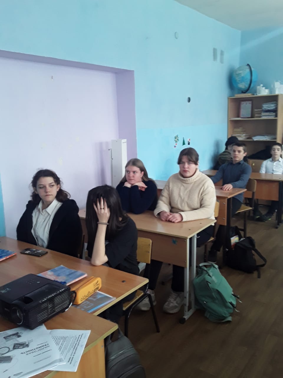 Фото. 16.02.2024 Час истории Не властно над памятью время в Верхнесеребряковском отделе