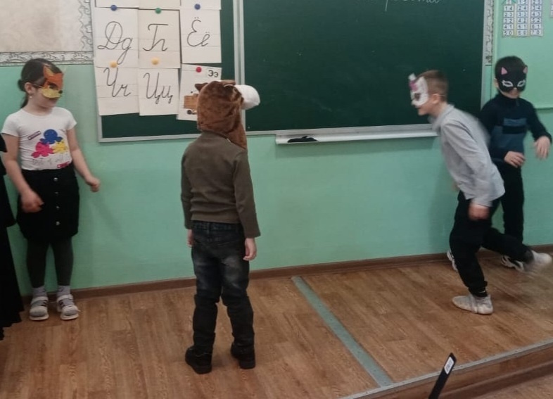 Фото 2. 14.02.2024 Литературные чтения с элементами кукольного театра Котята в Камышевском отделе