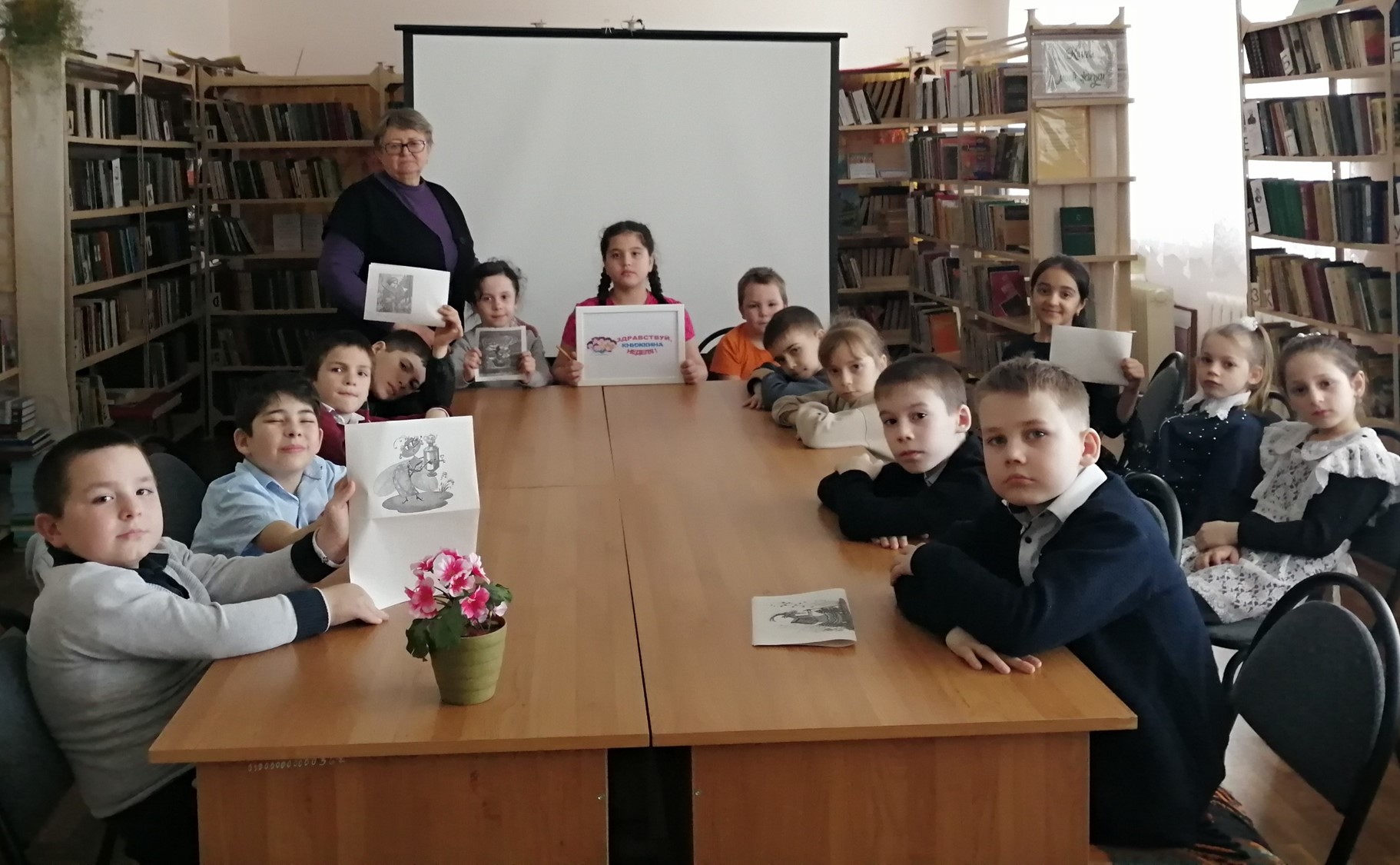 Фото 5. 28.03.2024 Литературный киоск Читаем вместе читаем вслух в Гашунском отделе