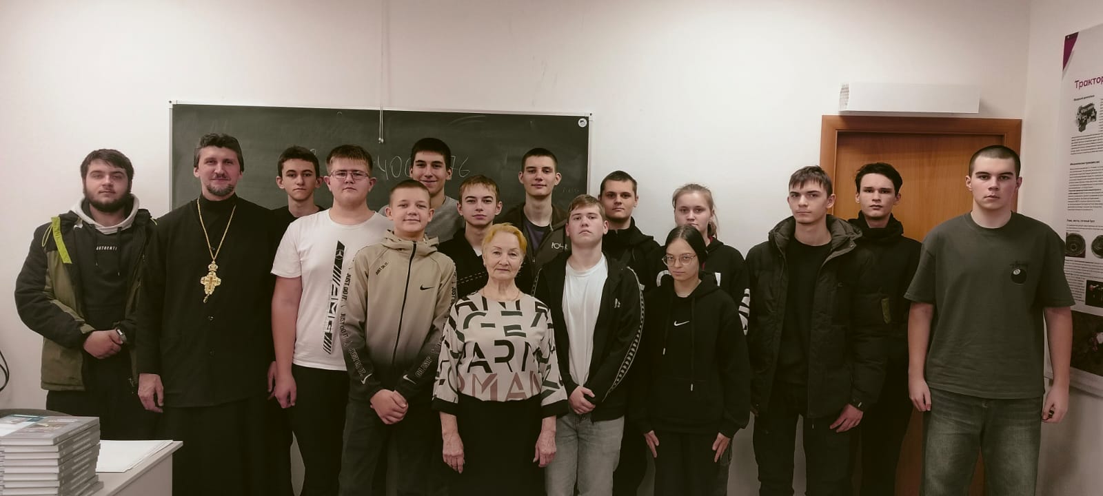 Фото. 23.01.2025 Рождественские чтения Волшебные мгновенья Рождества в Зимовниковском отделе