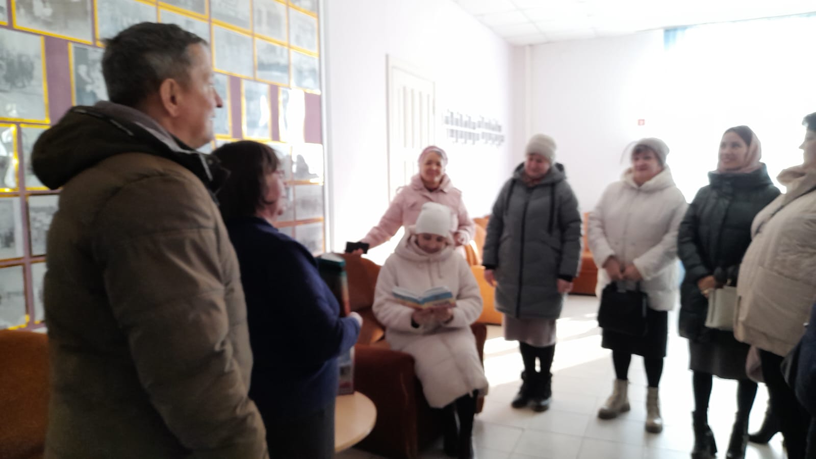 Фото 1 21.02.2025 Библиообзор Казаки в годы Великой Отечественной войны в Кутейниковском отделе