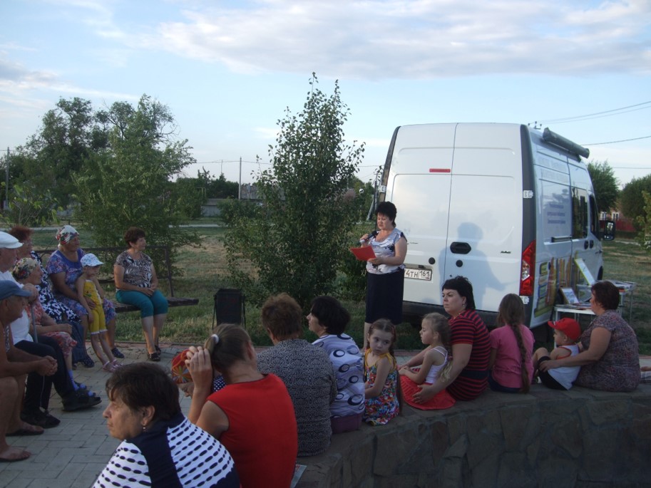 21.07.18 Литер.поэтический вернисаж Кучм.парк2